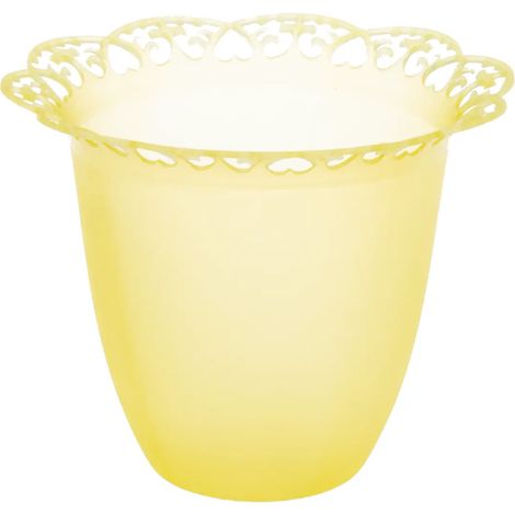 Farol de vela, tapa de goteo con encaje amarillo.