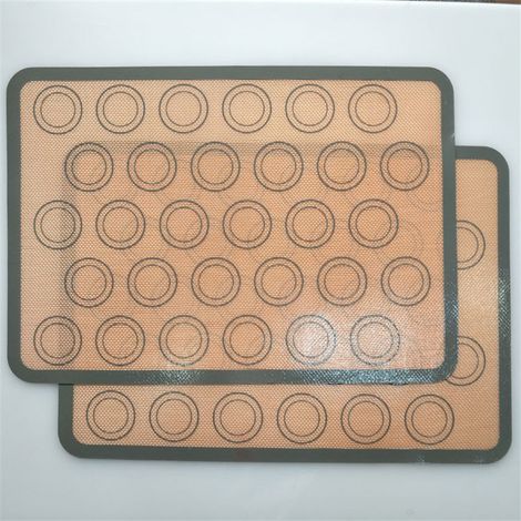 Tapis de cuisson en silicone Basics pour macarons, lot de 2, marron/noir, rectangulaire, 41,9 cm x 29,5 cm (1/3)