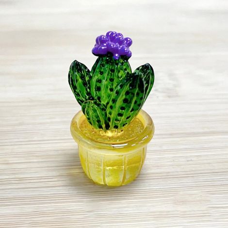 Cactus - Resin Ornament - Transparent Desktop Car Console Decoration - Home Office Decor - 1 Piece (1/3)
