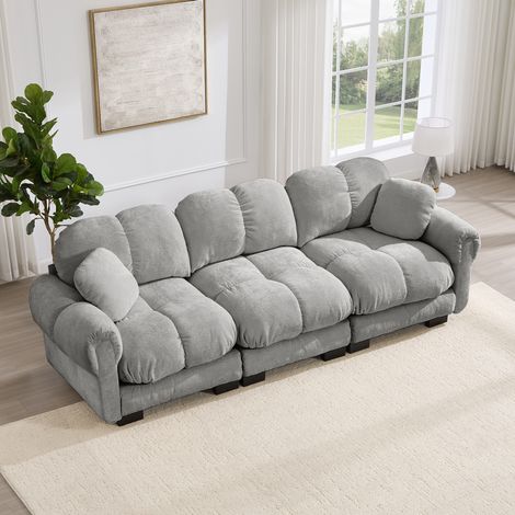 Canapé 3 places gris clair en chenille avec coussins décoratifs et design matelassé (1/5)