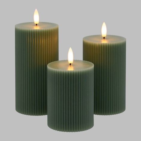 Lot de 3 Bougies LED avec Nervures Ø7,5cm H10/12,5/15cm Cire Verte JADE flamme 3D avec Télécommande (1/5)
