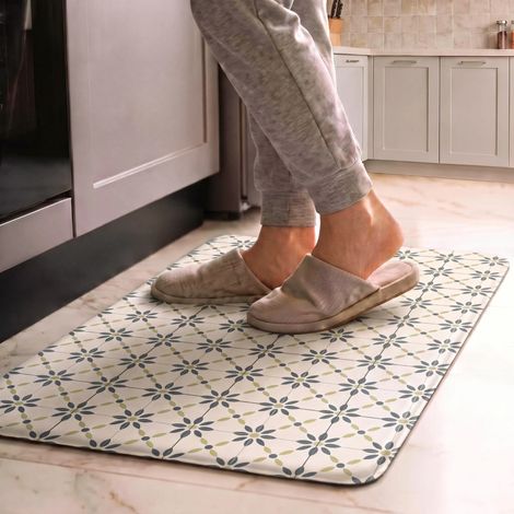 Kitchen floor mat, oil-proof and waterproof, thickened and enlarged PVC absorbent mat, household stain-resistant, washable and wipeable - Retro floral tile 4 - 441201.0cm