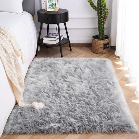 1 Tapis Faux Peau de Mouton,60x90cm,Gris,Polyester Antidérapant,Décoratif Salon Chambre (1/5)