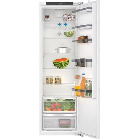 Bosch Serie 4 KIR81VFE0. Capacità netta frigorifero: 310 L, Classe climatica: SN-ST, Emissione acustica: 35 dB. Tipo di display: LED, Numero di ripiani frigorifero: 6, Numero di cassetti per verdur...