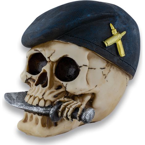 Militärischer Totenkopf Becher aus Harz