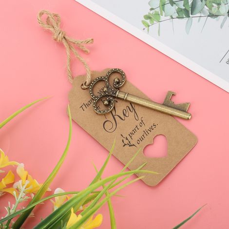 Ouvre-bouteille en forme de clé avec étiquette et ficelle, cadeau idéal pour les invités de mariage (50 pièces). (1/5)