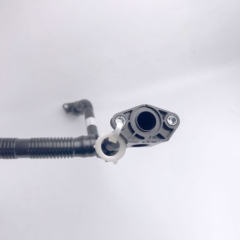 La pièce 06E131143AJ convient aux moteurs Audi A5, A7 et Q7, y compris la pompe à air, le tuyau d'échappement et le tuyau de ventilation du carter. (1/4)