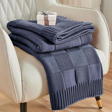 Blue plaid knitted blanket, 150x200cm, one piece, plaid sofa throw, Christmas decoration, soft and warm knitted blanket. (1/5)