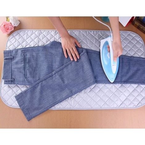 Nappe de Repassage Isolée Housse de Repassage à Vapeur Table Portable Tapis de Repassage en Coton pour Machine à Laver Sèche-linge Voyage Maison 48 85 cm (1 pièce) (1/4)