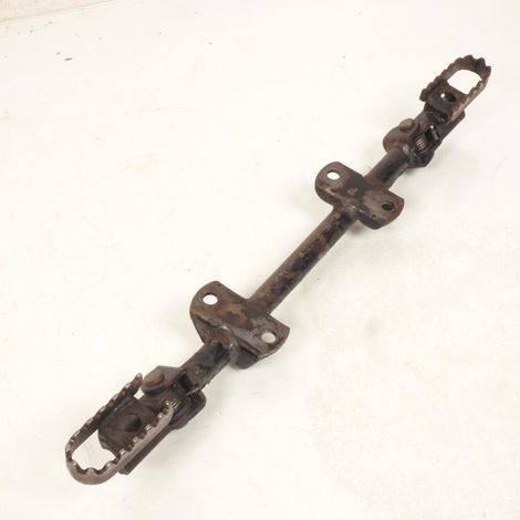 [PRODUIT D'OCCASION] Cale pied pilote origine pour moto Suzuki 125 TS ER 1979 1980 (1/2)