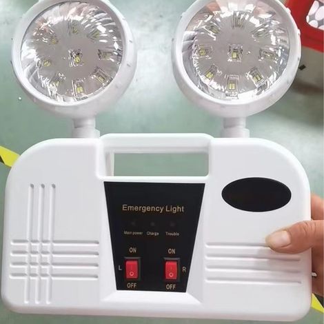 Lampe de secours 1800 mAh, 2 têtes, allumage automatique, étanche et ignifugée, en plastique, pour bureau ou domicile, prise UE (1/5)