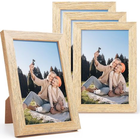 Cadre Photo, 4 Cadres pour Photos 10x15 cm, MDF, Plateau en Verre Acrylique, Galerie Photo Décoration, Aspect Chêne (1/5)