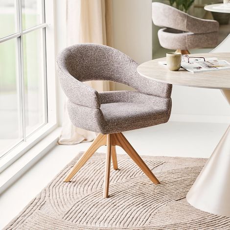 Fauteuil pivotant 61x58x83 cm en tissu marron et pieds en bois - EIRA (1/5)