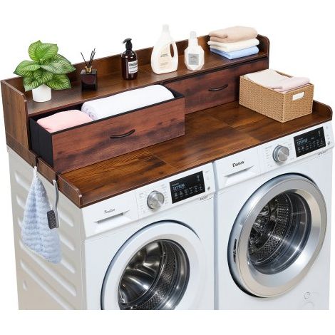Encimera para Lavadora y Secadora 137 x 69,9 cm, Cubierta Superior de Madera Soporta hasta 113 kg con Ganchos Laterales, 2 Cajones, Estante, Ancha para Baño Balcón Cocina Lavadero, Color Marrón (1/5)