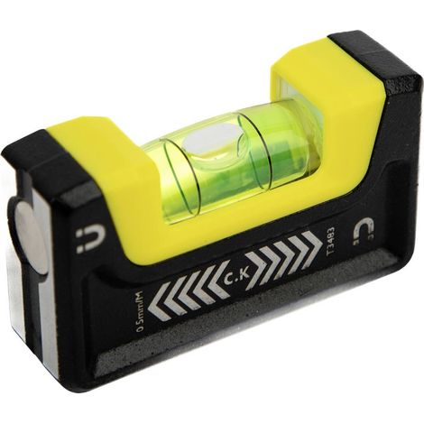 C.K T3483 Niveau à bulle de poche avec aimant 67 mm 0.5 mm/m (1/4)