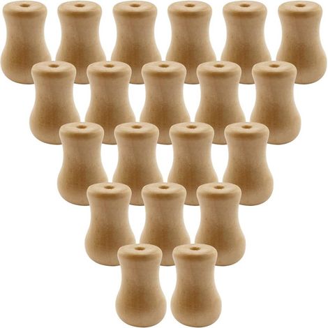 Retail of 12 yellow wooden clocks, home furnishings, bamboo blinds, Venetian blinds, curtain accessories, wooden pendants. (1/5)