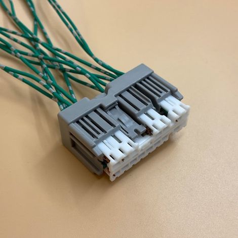 Faisceau de câbles pour connecteur automobile 6098-6958 à 16 broches (1/3)