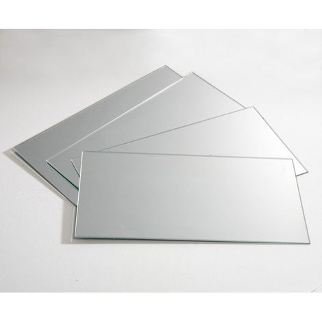 Set mit 4 rechteckigen Spiegeln (15 x 30 cm) – Selbstklebend – Gewicht: 0,33 kg – Verpackungsmaße: 31 x 16 x 1,5 cm