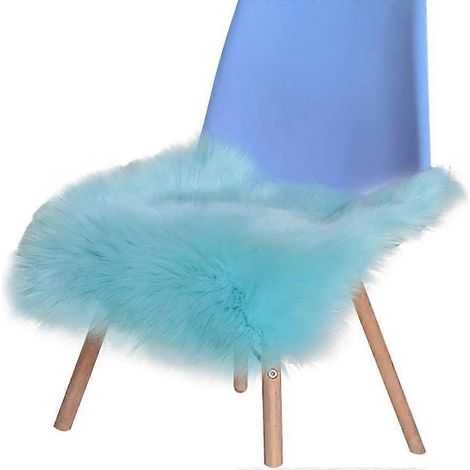 Weiche und flauschige Sitzkissen aus langfloriger Kunstwolle für Stühle und Sofas
