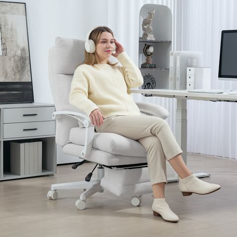 Fauteuil roulant à roulettes. aspect lin. réglable en hauteur. inclinable à 160°. repose-pieds. blanc crème