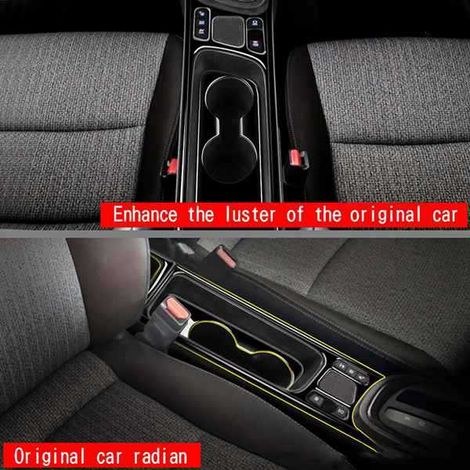 Un jeu de porte-gobelets noir brillant pour Toyota Yaris Cross 2022 (conduite à droite).