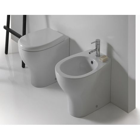 Sanitari Eden filomuro 53x36 con sedile avvolgente standard di (1/3)