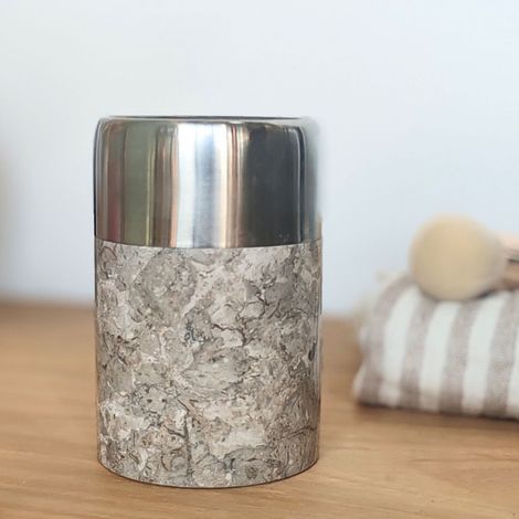 Vaso para cuarto de baño de mármol y acero inoxidable gris (1/5)