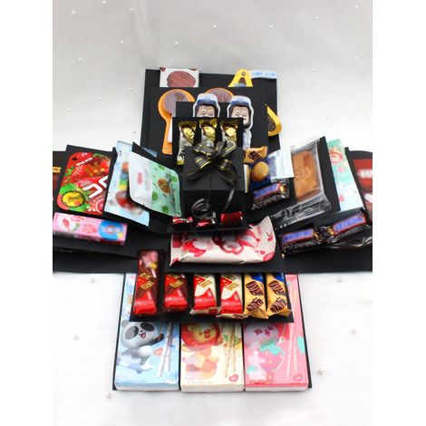 Lot de 16 boîtes cadeaux explosion noir et or, boîte à photos surprise pour cadeau, accessoires DIY pour aum scrapbooking, adaptée pour anniversaires ou propositions pour couples. (1/5)
