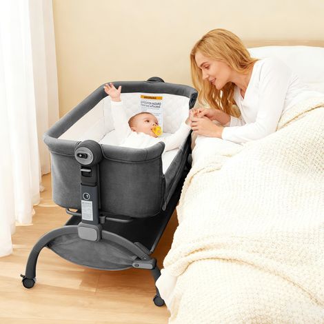 Berceau cododo bébé 3-en-1 de chevet - Hauteur & inclinaison anti-reflux réglables - Roulettes avec freins - Côtés en mesh respirant - Matelas, moustiquaire, panier, sac transport - Couleur Gris foncé (1/5)