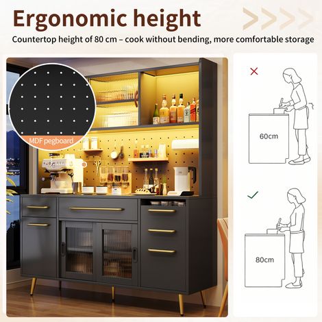 Armoire moderne avec éclairage LED. Armoire haute pour la cuisine et le salon. Meuble de rangement doté d’une paroi perforée, de tiroirs et de portes en verre. Couleur noire. (1/5)