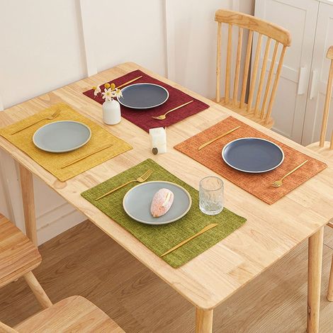 Lot de 4 sets de table 46 × 30 cm en polypropylène et coton tressés multicolores lavables antidérapants et résistants à la chaleur (1/4)