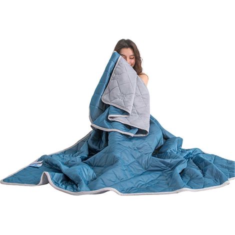 Couverture rafraîchissante en soie glacée de qualité supérieure, douce et confortable, idéale pour le salon. (1/5)