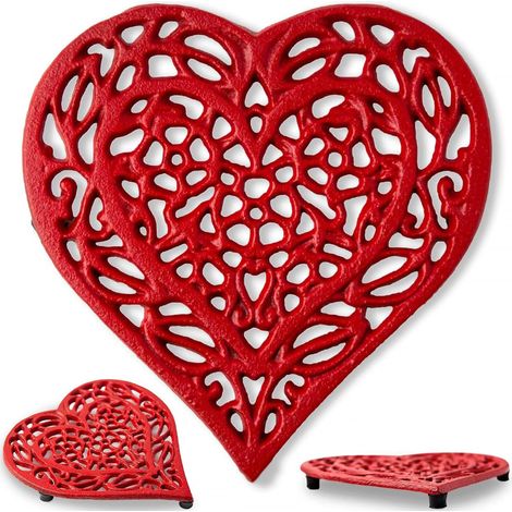 Dessous de Plat en Fonte en Forme de cœur, décoratif et Vintage, pour comptoir de Cuisine ou Table de Salle à Manger, avec Chevilles en Caoutchouc, métal recyclé, 17 x 16,5 cm, Rouge (1/5)