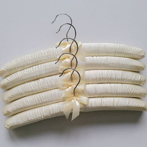 Lot de 12 cintres rembourrés en tissu pour vêtements pour femmes - Beige (1/4)