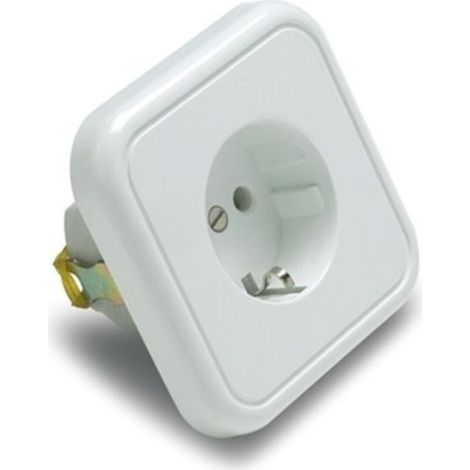 Base elec 80x79x45 emp tt 16a-250v polic/porc bl 2300 famat