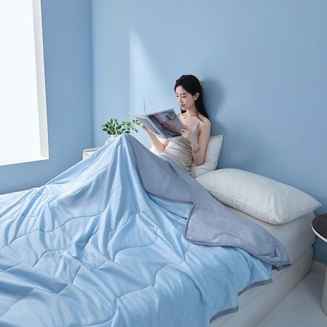 Couverture rafraîchissante - 100x150 cm - Couverture d'été - Polyester - Couette d'été fine - Couverture auto-rafraîchissante - Bleu ciel (1/4)