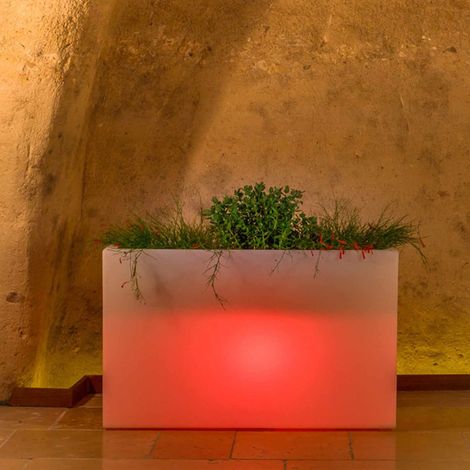 Vaso Fioriera luminosa alta moderna di design 90x30 H80 in polimero resistente con LED rosso per interno ed esterno - Made in Italy - Monacis (1/2)