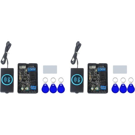 Deux contrôleurs d'accès par empreinte digitale, des modules de relais de commande de serrure électrique NFC, des interrupteurs de proximité à carte à puce et NFC. (1/3)