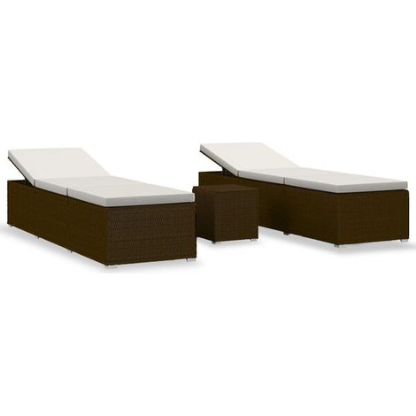 Ensemble de jardin trois pièces comprenant un fauteuil et une table basse, en résine tissée marron. (1/5)