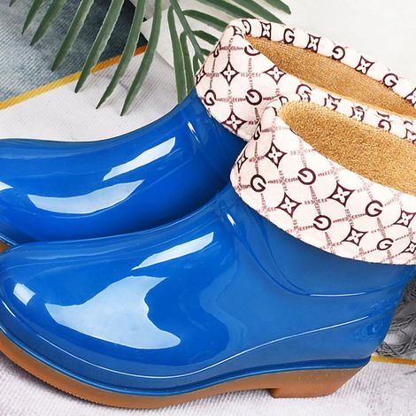 Bottes de pluie basses antidérapantes et tendance pour femme, chaussures aquatiques élégantes à tige courte avec semelles en caoutchouc résistant, chaussures aquatiques pour adulte, bleues, pointure 3 (1/5)