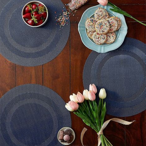 Ensemble de 6 sets de table ronds en PVC tissé pour intérieur/extérieur, 35 cm (13,75 po), bleu nautique. (1/4)