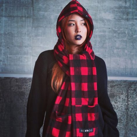 Scoodie Hood con sciarpa staccabile 2 in 1 Regular