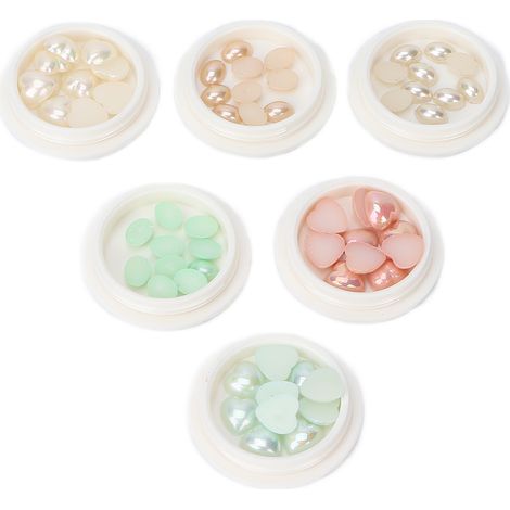 6 décorations à ongles scintillantes avec support plat, motifs et couleurs variés pour nail art créatif (1/5)