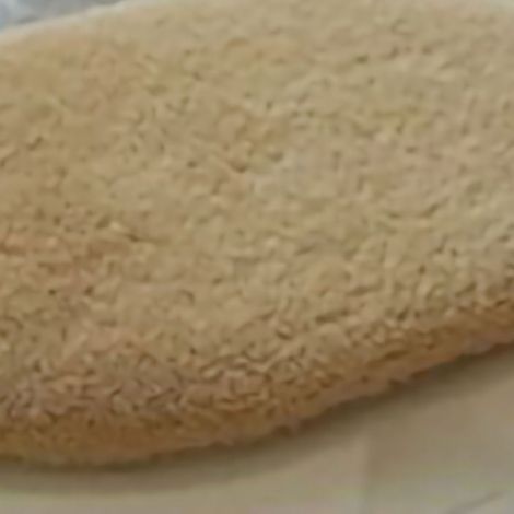 Tapis bain antidérapant chambre polaire ovale 40x60cm, moelleux salon entrée antidérapant beige, coussin sol salle de bain élégant antidérapant (1/3)