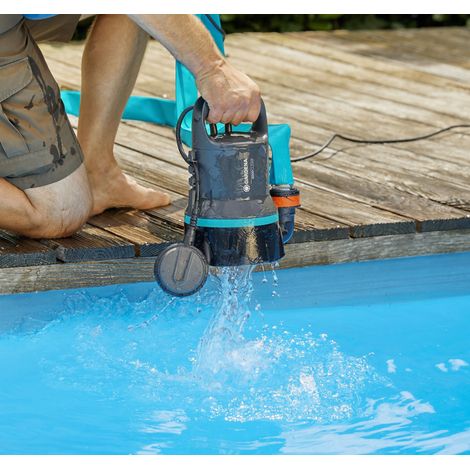 GARDENA Pompa sommersa per acque pulite 300 W 9.000 l/h (9030-20) (1/2)