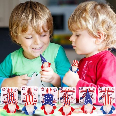 Lot de 6 décorations murales décoratives pour la fête nationale américaine du 4 juillet, avec cartes. Gnomes patriotiques rouges, bleus et blancs. Poupée gnome américaine. Décoration murale pour la ma (1/5)