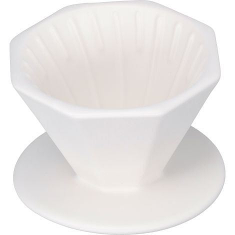 Dripper à café en céramique blanc, design simple et portable pour une préparation pratique et fiable du café filtre.