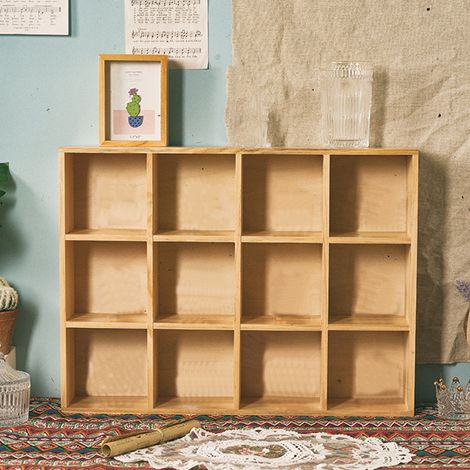 Étagère en bois massif pour figurines – 12 compartiments – Fabrication artisanale française – Style rétro moderne – Dimensions 45x20x30cm (1/5)
