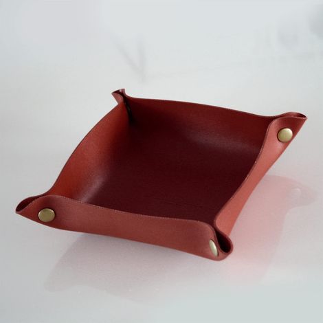 Élégant plateau en simili cuir pour ranger de petits objets, cosmétiques, articles de bureau - Vide-poches (petit bol rouge) (1/4)