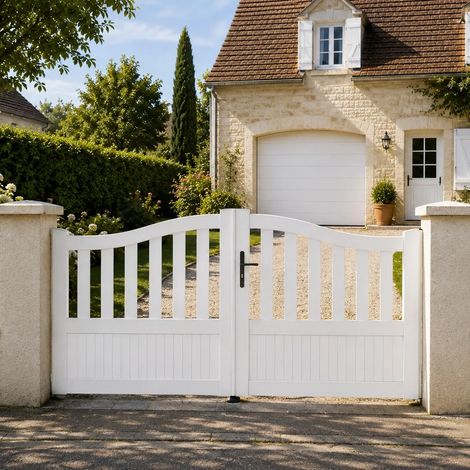 Portail battant manuel PVC blanc structure renforcée H 146 x L 300 cm BREST galbé (1/5)